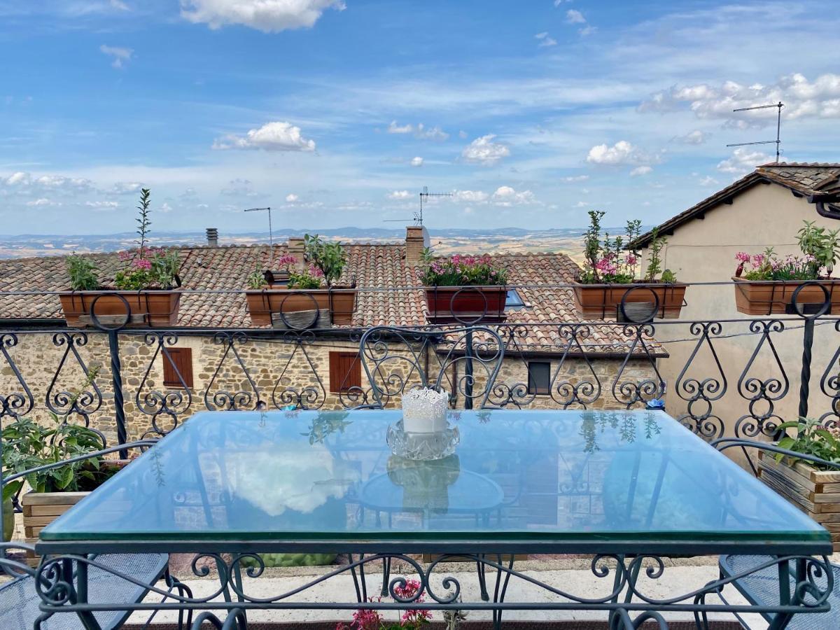 Villa Panoramic Nest In Montalcino Extérieur photo